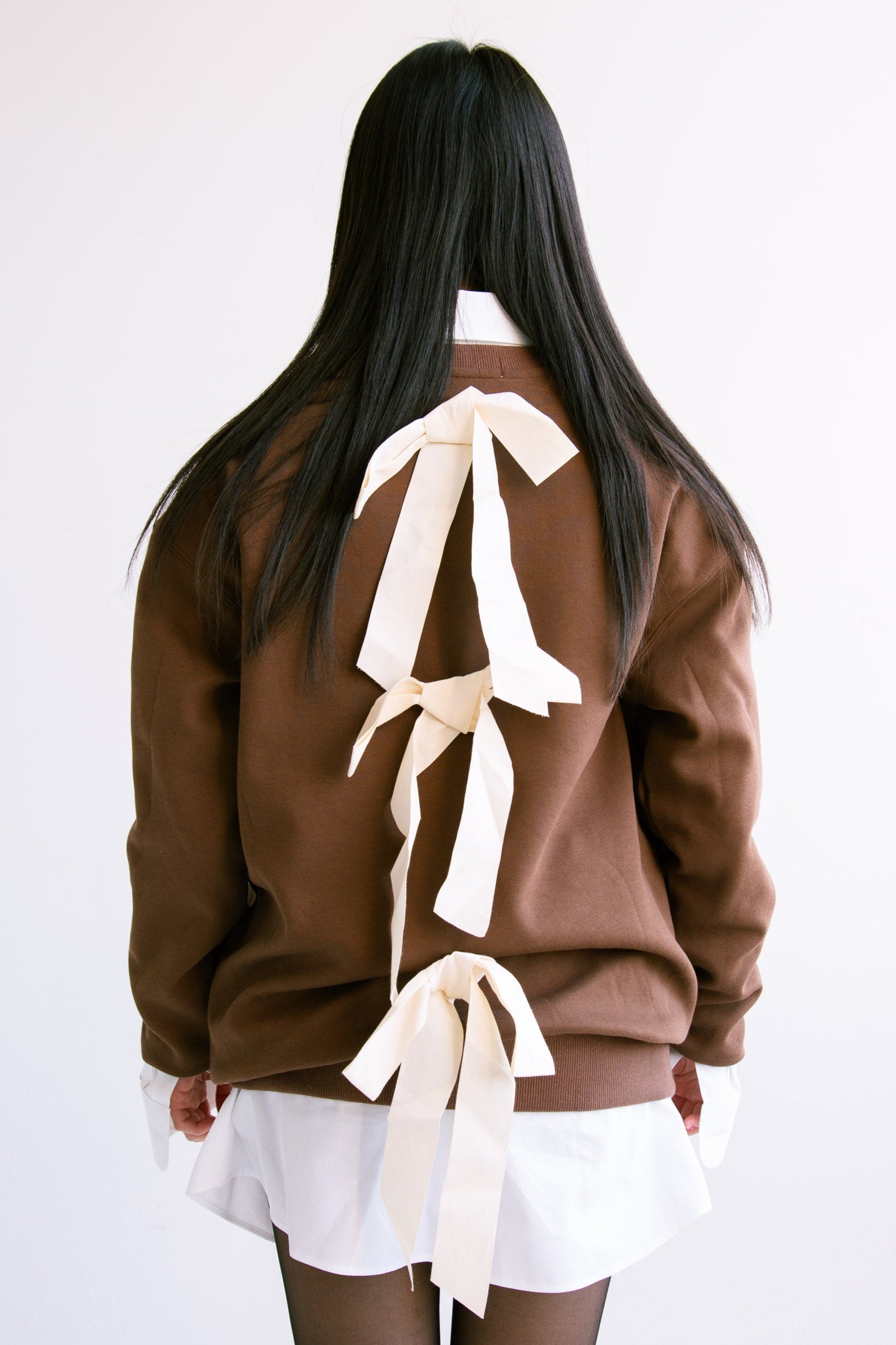 Pullover Sweatshirt with Bows in Brown