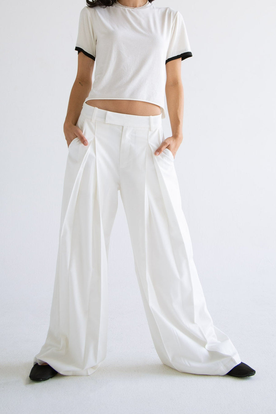 Pleated Wide Leg Pant in White