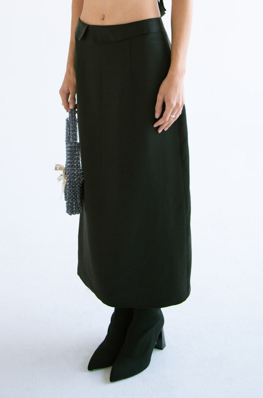 Shirt Collar Skirt in Black