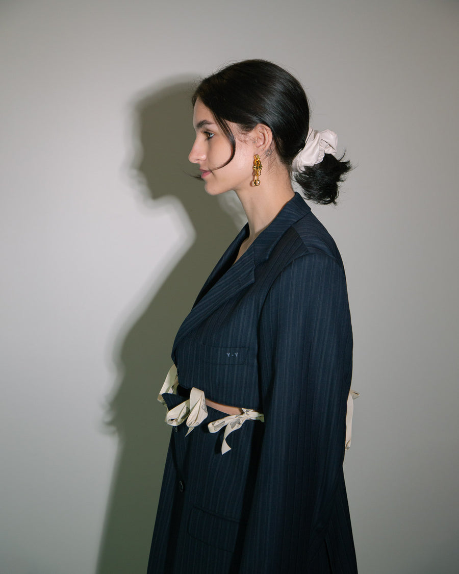 Middle Cut-Out Blazer in Navy