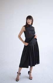 Taffeta Pleated Skirt in Black