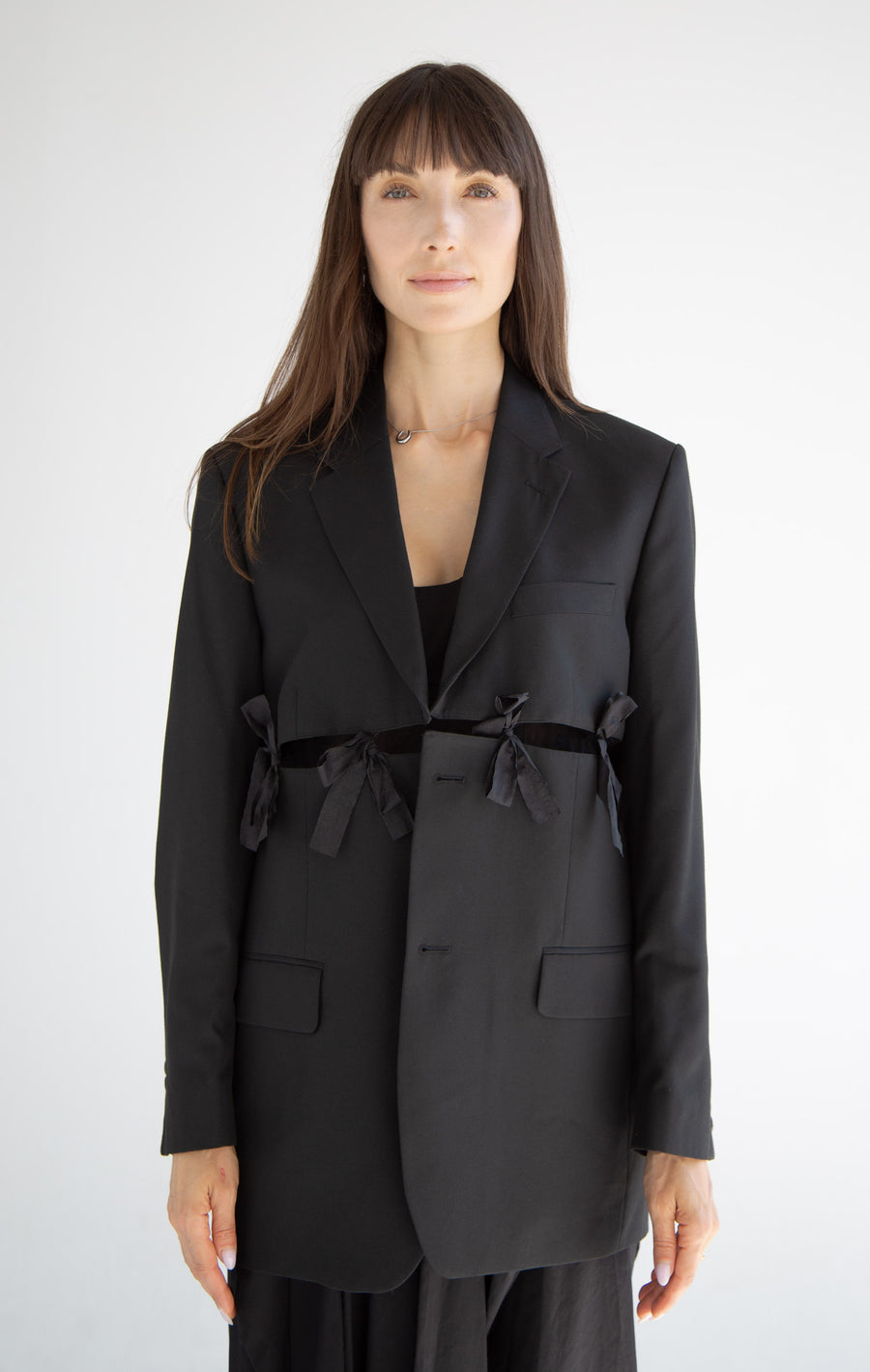 Middle Cut-Out Blazer in Black