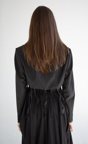 Middle Cut-Out Blazer in Black