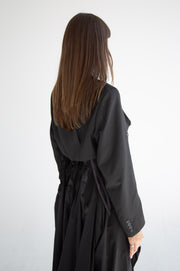 Middle Cut-Out Blazer in Black